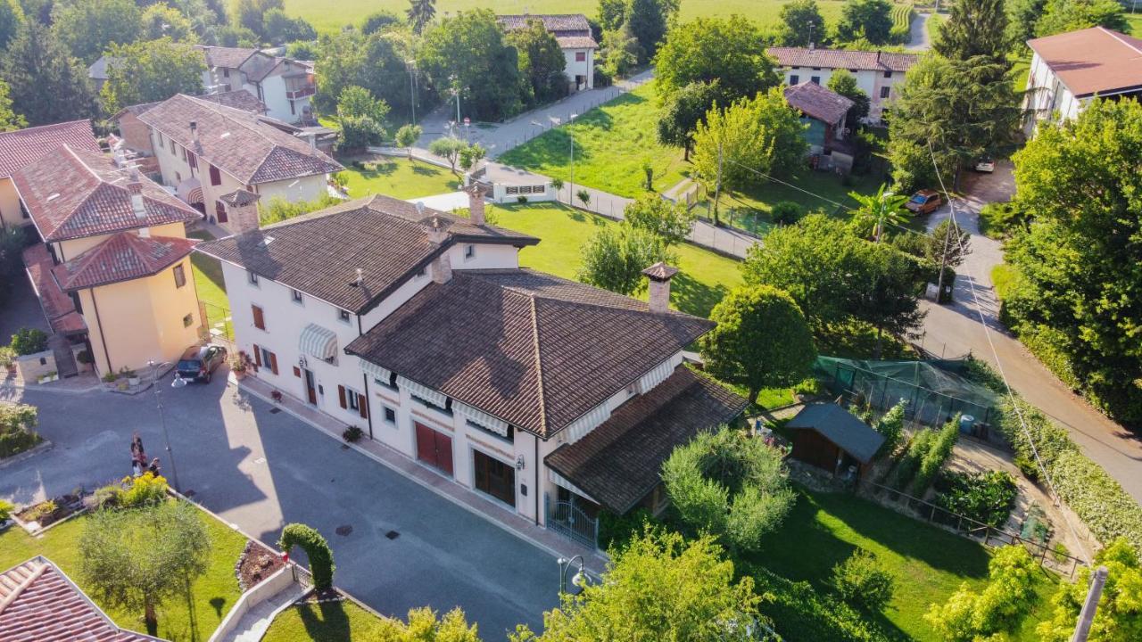 Tal Borc Villa San Vito al Torre Eksteriør bilde